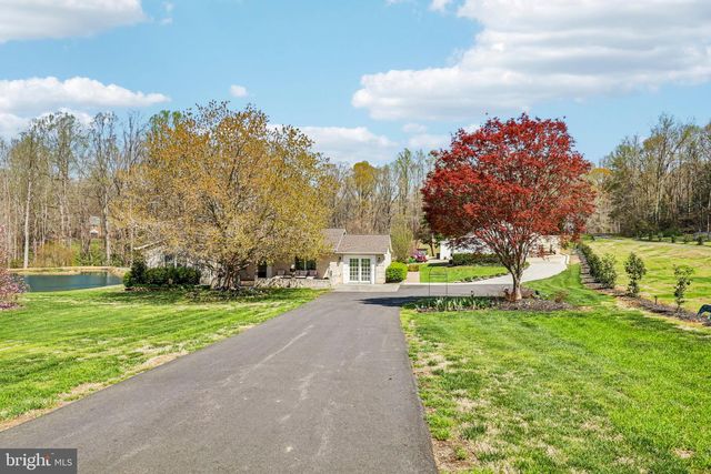16970 TEAGUES POINT RD, Hughesville, MD 20637