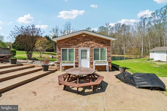 16970 TEAGUES POINT RD, Hughesville, MD 20637