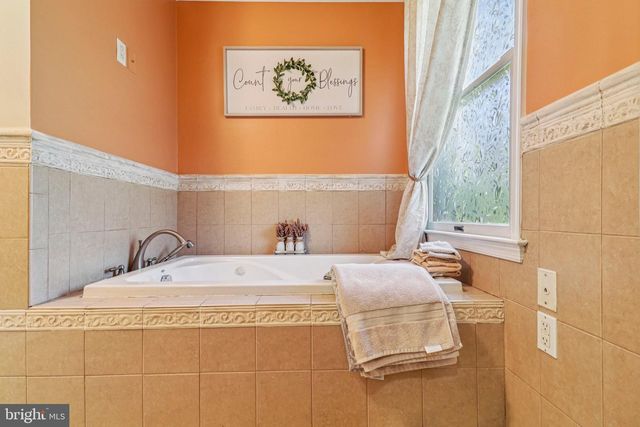 16970 TEAGUES POINT RD, Hughesville, MD 20637