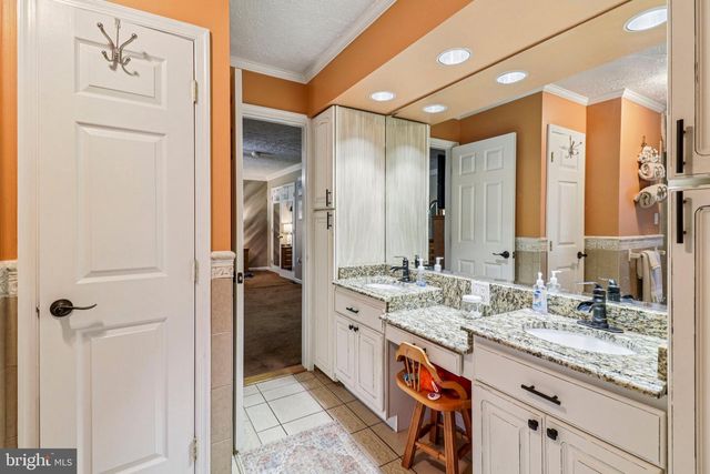 16970 TEAGUES POINT RD, Hughesville, MD 20637