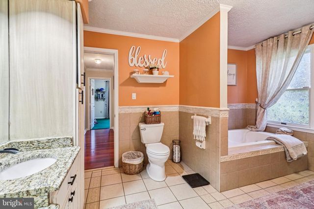 16970 TEAGUES POINT RD, Hughesville, MD 20637