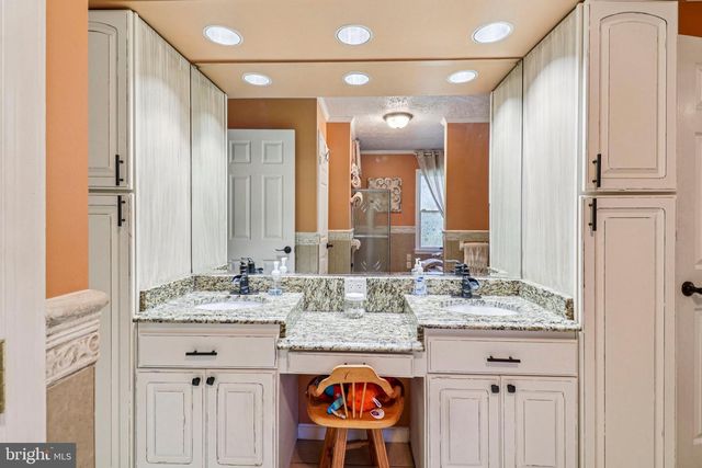 16970 TEAGUES POINT RD, Hughesville, MD 20637