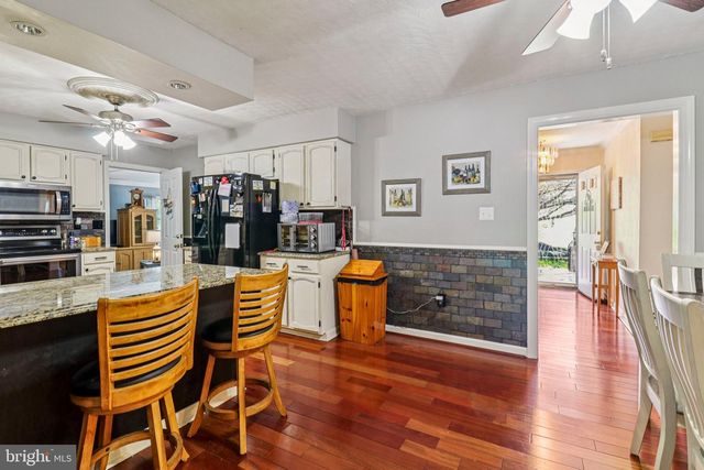 16970 TEAGUES POINT RD, Hughesville, MD 20637