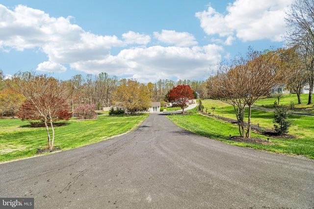 16970 TEAGUES POINT RD, Hughesville, MD 20637