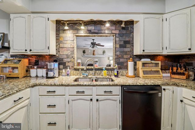 16970 TEAGUES POINT RD, Hughesville, MD 20637