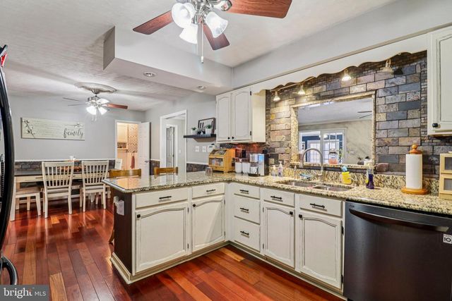 16970 TEAGUES POINT RD, Hughesville, MD 20637