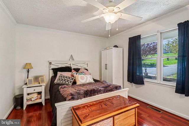 16970 TEAGUES POINT RD, Hughesville, MD 20637