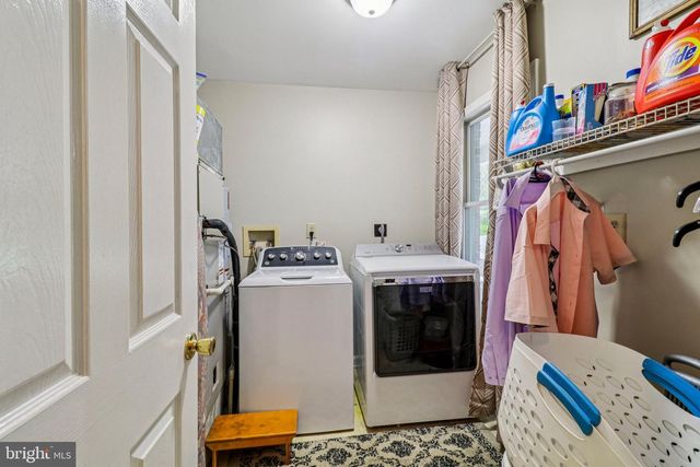 16970 TEAGUES POINT RD, Hughesville, MD 20637