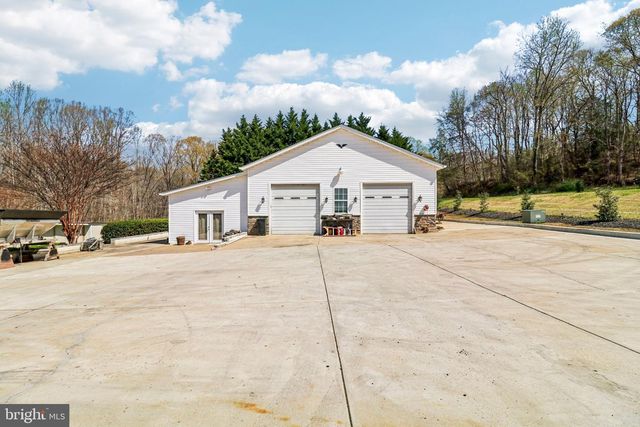16970 TEAGUES POINT RD, Hughesville, MD 20637