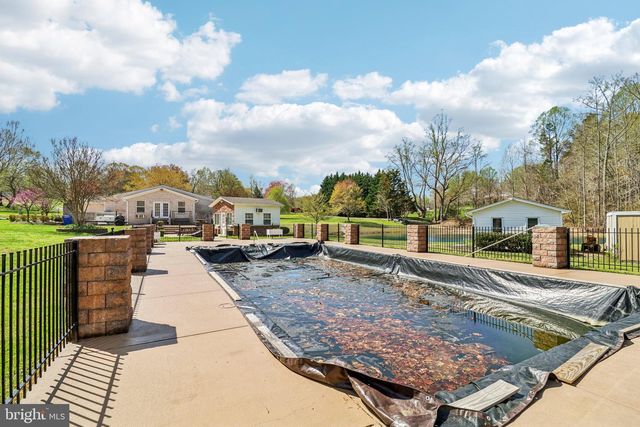 16970 TEAGUES POINT RD, Hughesville, MD 20637
