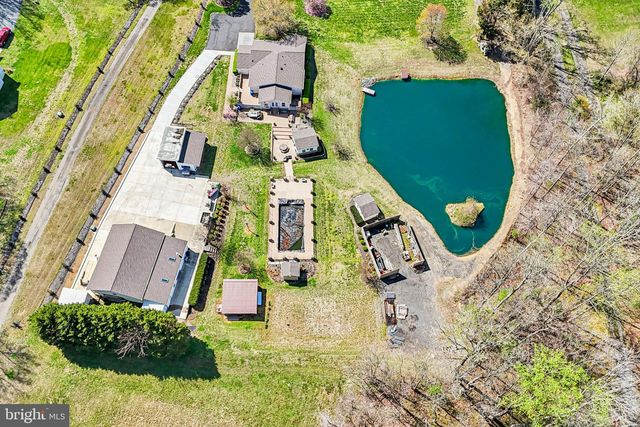 16970 TEAGUES POINT RD, Hughesville, MD 20637