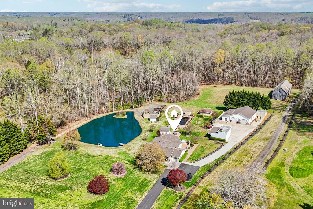 16970 TEAGUES POINT RD, Hughesville, MD 20637