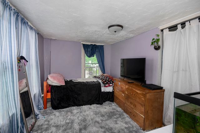 160 S Main Street, Franklin, NH 03235
