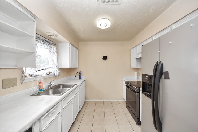 6952 Foxwaithe Lane, Humble, TX 77338