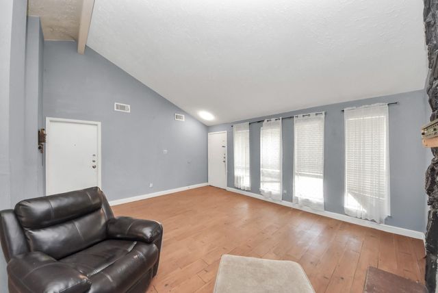 6952 Foxwaithe Lane, Humble, TX 77338