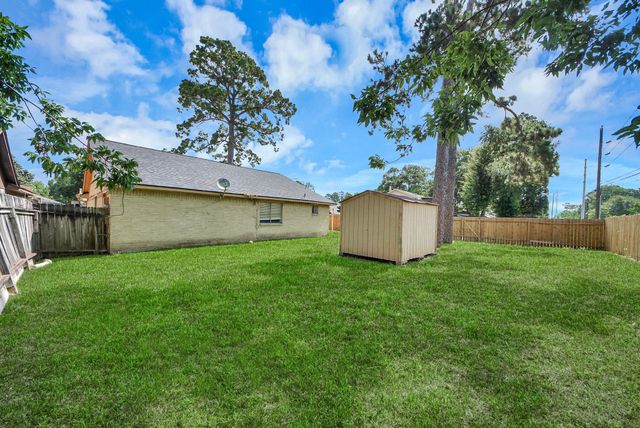 6952 Foxwaithe Lane, Humble, TX 77338