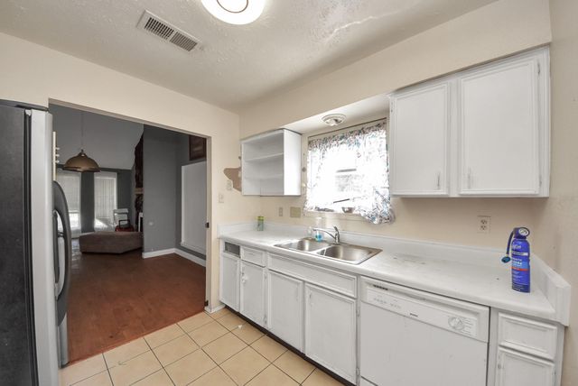 6952 Foxwaithe Lane, Humble, TX 77338