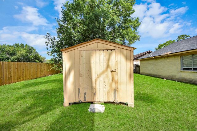 6952 Foxwaithe Lane, Humble, TX 77338