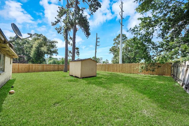 6952 Foxwaithe Lane, Humble, TX 77338