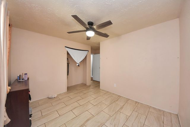 6952 Foxwaithe Lane, Humble, TX 77338