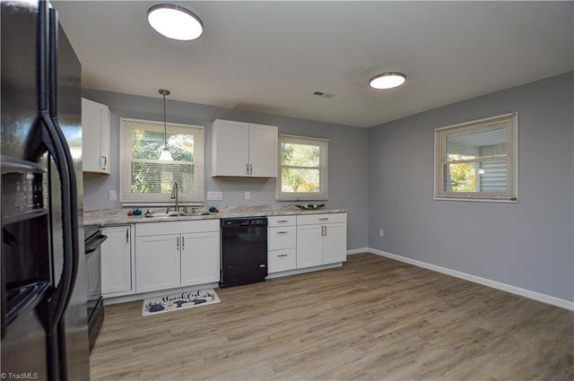 5385 Macy Grove Road, Kernersville, NC 27284