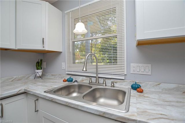 5385 Macy Grove Road, Kernersville, NC 27284