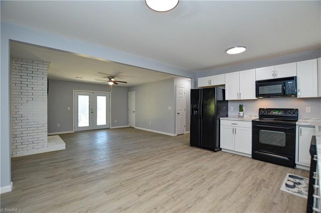 5385 Macy Grove Road, Kernersville, NC 27284