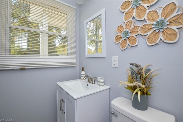 5385 Macy Grove Road, Kernersville, NC 27284