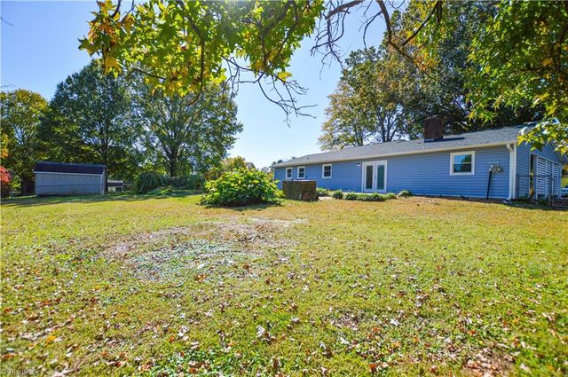 5385 Macy Grove Road, Kernersville, NC 27284