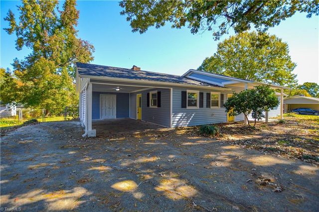 5385 Macy Grove Road, Kernersville, NC 27284