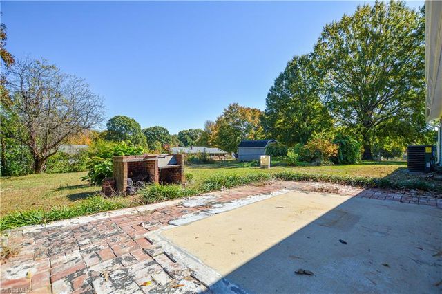 5385 Macy Grove Road, Kernersville, NC 27284