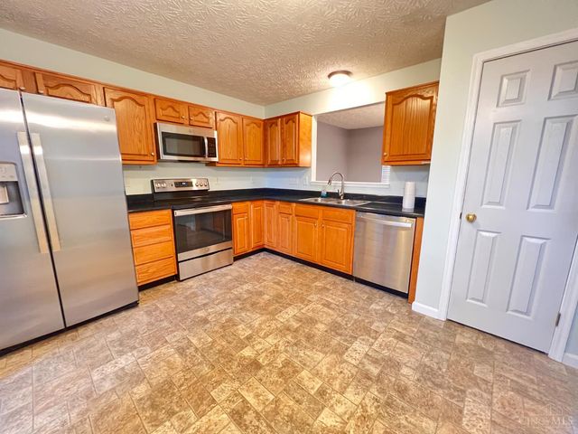2150 Picketside Drive, Batavia Twp, OH 45103