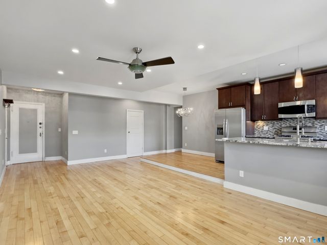 70 Strawberry Hill Avenue APT 2-2B, Stamford, CT 06902