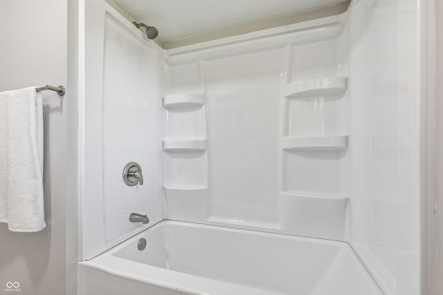 5578 Henderson Drive, Brownsburg, IN 46112
