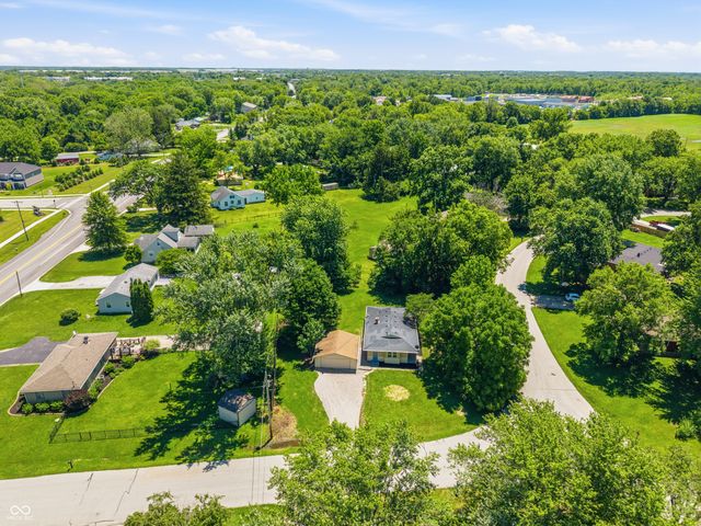 5578 Henderson Drive, Brownsburg, IN 46112