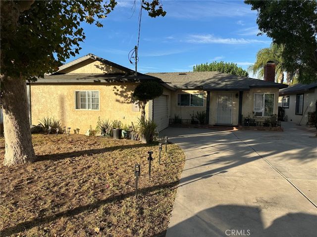 25022 Newhall, Newhall, CA 91321