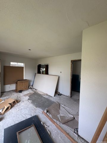 607 Maria Elena, San Antonio, TX 78228