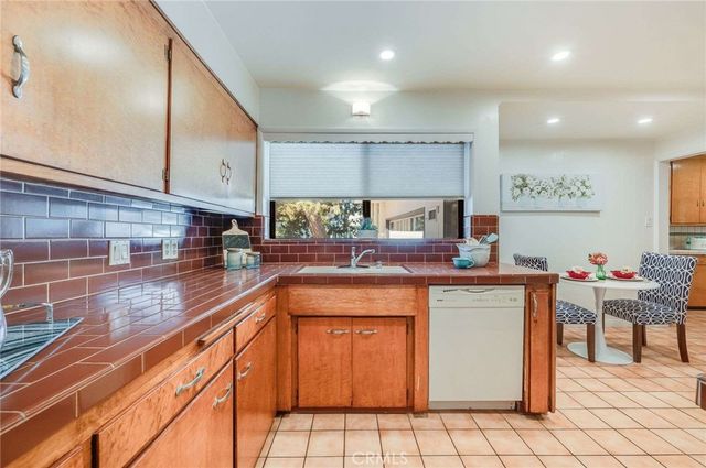 1012 E 45th, Long Beach, CA 90807