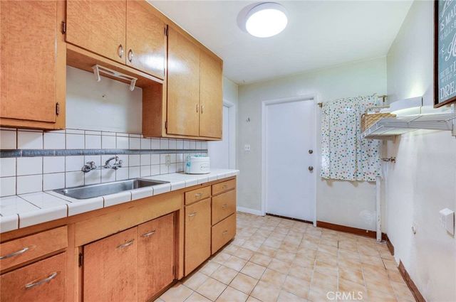 1012 E 45th, Long Beach, CA 90807