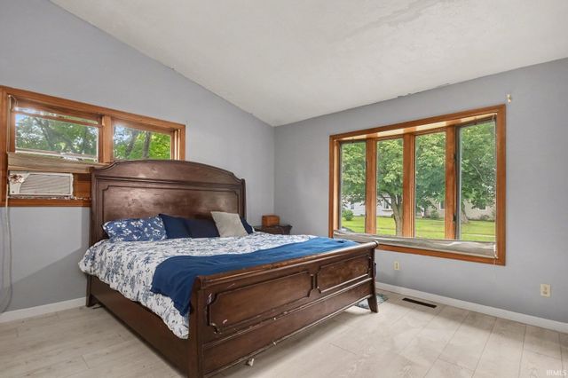 1429 ElReno Street, Elkhart, IN 46516