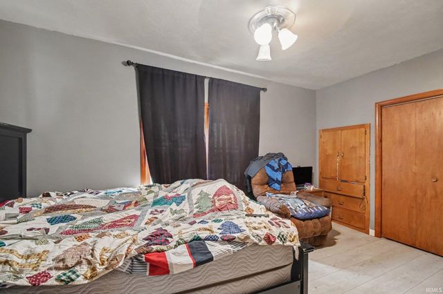 1429 ElReno Street, Elkhart, IN 46516