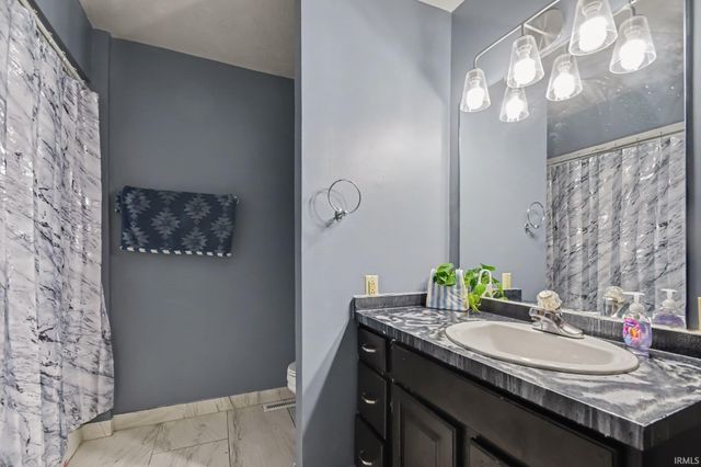 1429 ElReno Street, Elkhart, IN 46516
