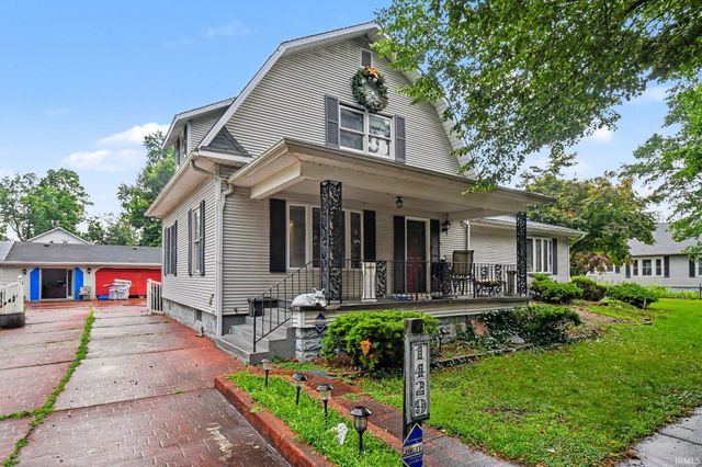 1429 ElReno Street, Elkhart, IN 46516
