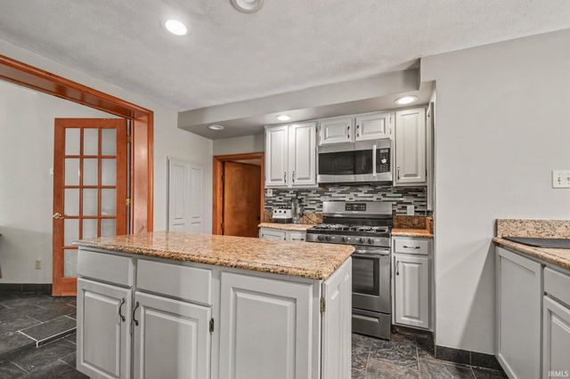 1429 ElReno Street, Elkhart, IN 46516