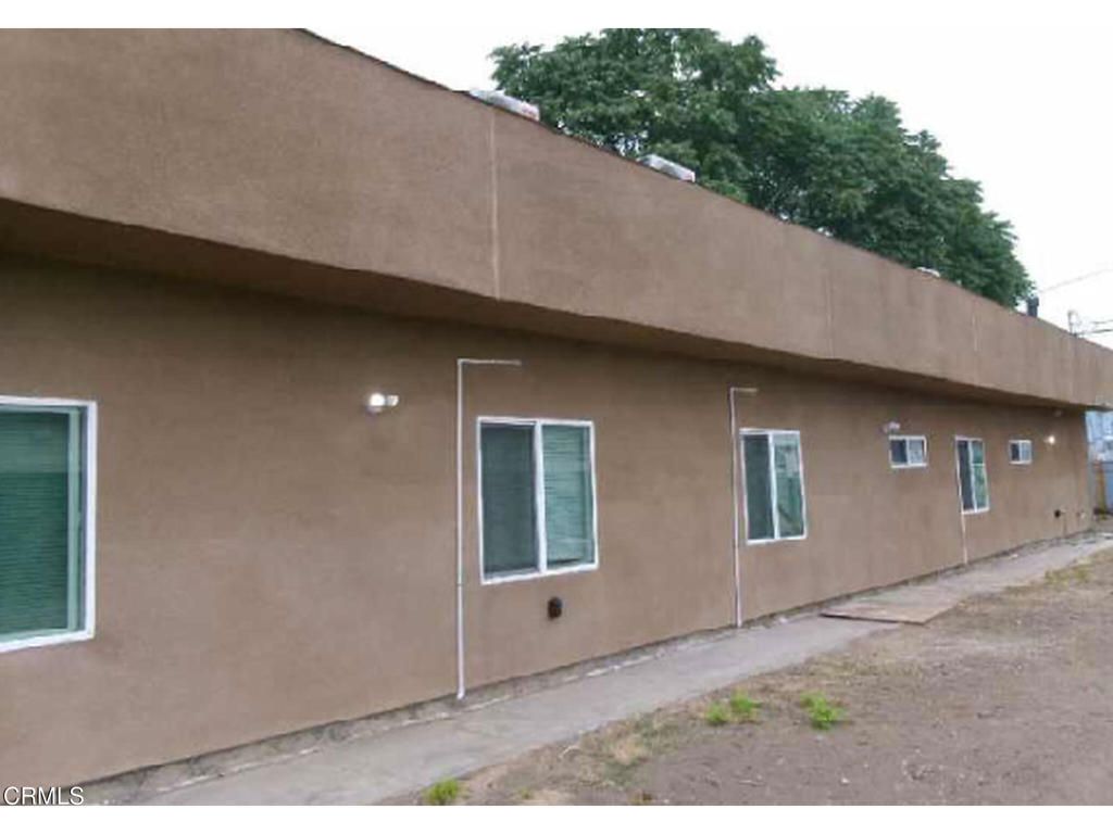 10306 S Vermont Avenue, Los Angeles, CA 90044 — photo 3
