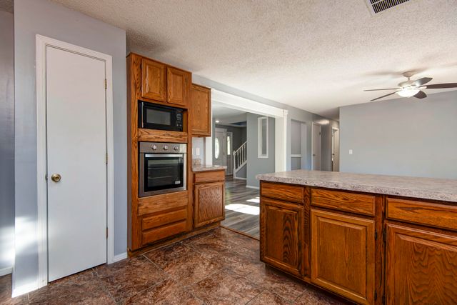 1340 W Mesa Drive, Nixa, MO 65714