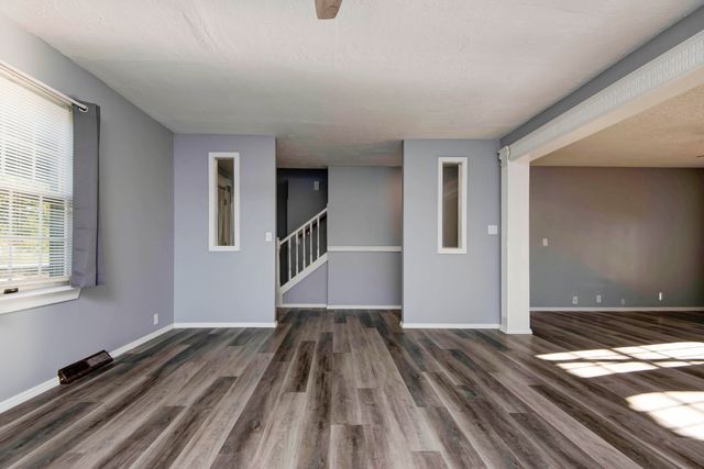 1340 W Mesa Drive, Nixa, MO 65714