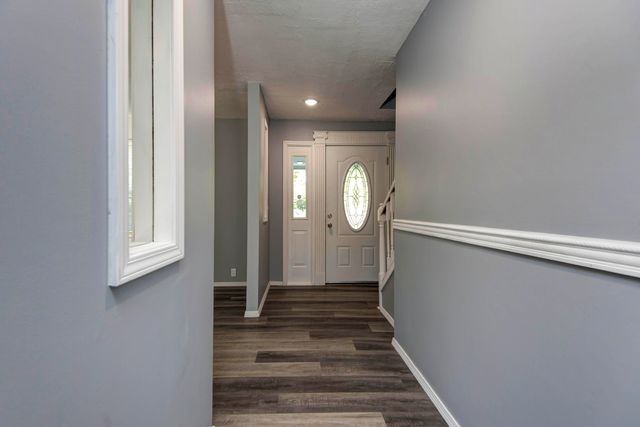 1340 W Mesa Drive, Nixa, MO 65714