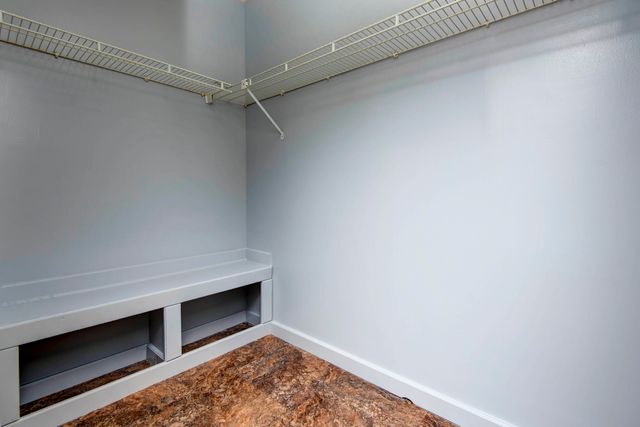 1340 W Mesa Drive, Nixa, MO 65714