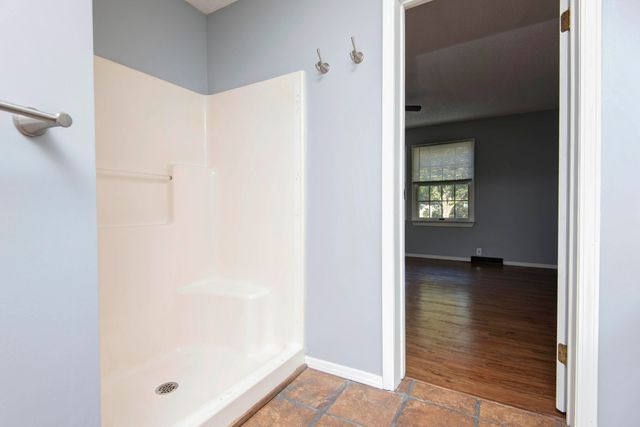 1340 W Mesa Drive, Nixa, MO 65714